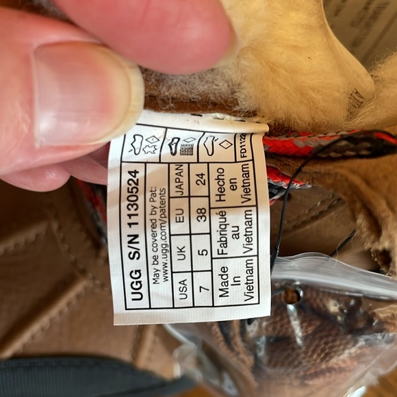 ‼️SOLD‼️ Ashton Addie Ugg winter boots - Picture 8 of 13